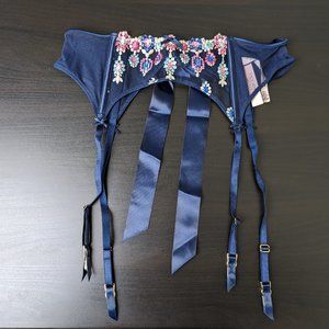 Dream Angels Bejeweled Embroidery Garter - Victoria's Secret NWT